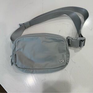 Lululemon Everywhere Belt Bag